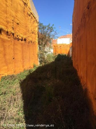 TERRENO EN LA CREU DE BARBERÀ - BARCELONA