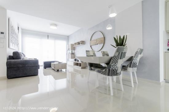 RESIDENCIAL DE OBRA NUEVA DE VILLAS EN SAN MIGUEL DE SALINAS - ALICANTE