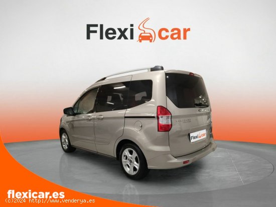 Ford Tourneo Courier 1.0 EcoBoost 74kW (100CV) Titanium - Badalona