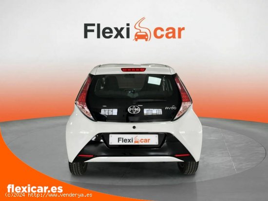 Toyota Aygo 1.0 70 x-play - Alicante