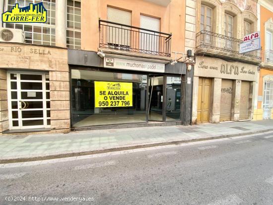 LOCAL MUY COMERCIAL EN C/GRANADA, JUNTO PUERTA DE PURCHENA. - ALMERIA