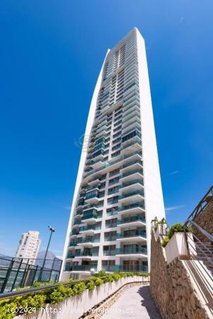  Lujoso apartamento con gran terraza acristalada con vistas al mar y montaña en Benidorm - ALICANTE 