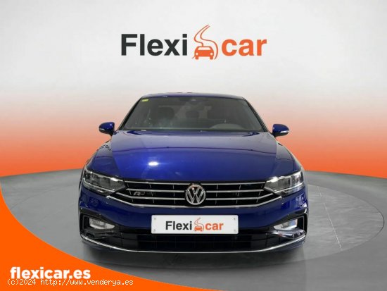 Volkswagen Passat R-Line 2.0 TSI 140kW (190CV) DSG - L Hospitalet de Llobregat