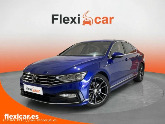 Volkswagen Passat R-Line 2.0 TSI 140kW (190CV) DSG - L Hospitalet de Llobregat