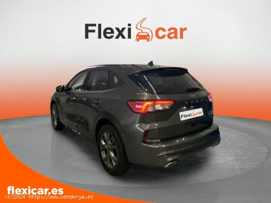 Ford Kuga ST-Line X 2.5 Duratec FHEV Auto - Pamplona