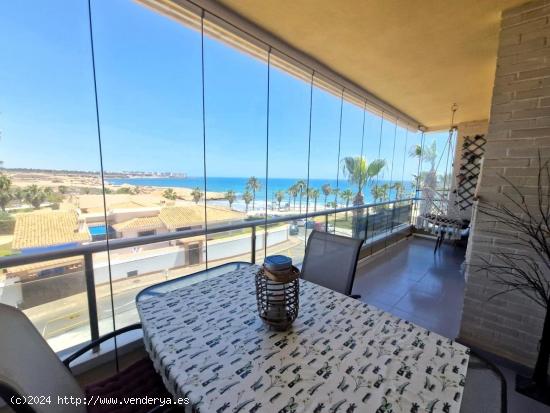 APARTAMENTO CON 3 DORMITORIOS EN PRIMERA LINEA DEL MAR!!! VISTAS IMPRESIONANTES!! - ALICANTE