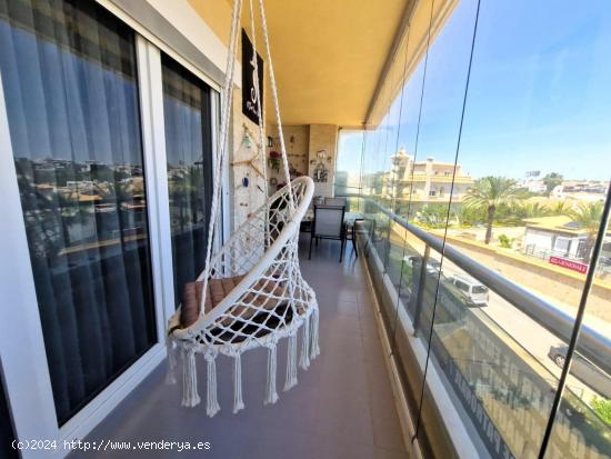 APARTAMENTO CON 3 DORMITORIOS EN PRIMERA LINEA DEL MAR!!! VISTAS IMPRESIONANTES!! - ALICANTE