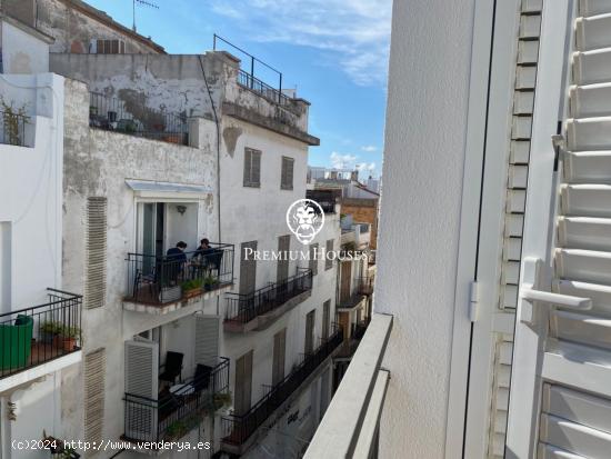 Bonito apartamento céntrico con ascensor en venta o alquiler en Sitges - BARCELONA