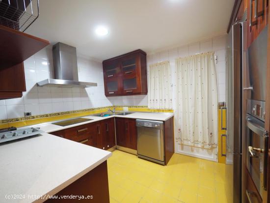 Piso de 3 dorm, 2 baños, trastero y 127 m2 por solo 110.000 euros. - CIUDAD REAL