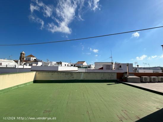  ¡TU HOGAR SOÑADO EN EL CENTRO DE LOS BARRIOS, CON AZOTEA! - CADIZ 