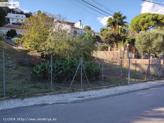  TERRENO EN VENTA DE 1005m2 EN URBANIZACIÓN SAN GENIS DE PALAFOLLS - BARCELONA 