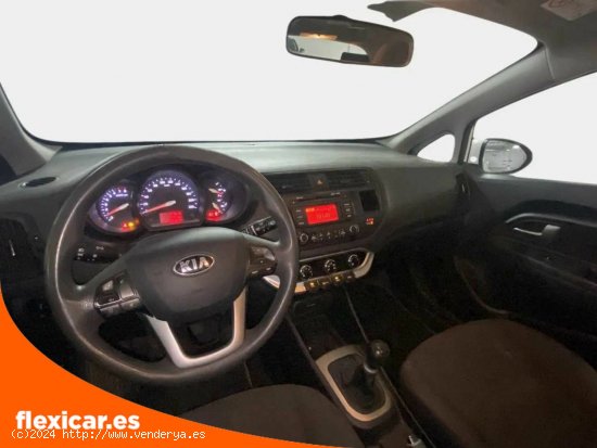 Kia Rio 1.2 CVVT 85cv Concept - Alicante