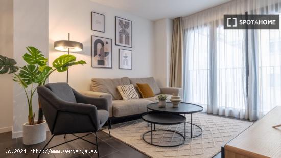 Apartamento de 2 dormitorios en alquiler en El Poblenou - BARCELONA