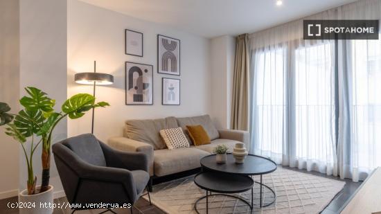 Apartamento de 2 dormitorios en alquiler en El Poblenou - BARCELONA