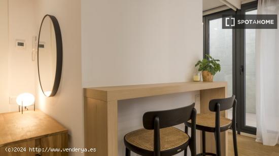 Apartamento de 2 dormitorios en alquiler en Ciutat Vella - BARCELONA