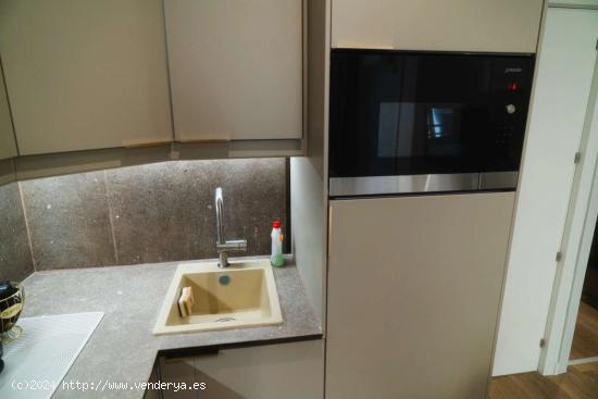  Apartamento entero de 1 dormitorio en València - VALENCIA 