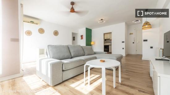 Apartamento de 2 dormitorios en alquiler en Camins Al Grau - VALENCIA