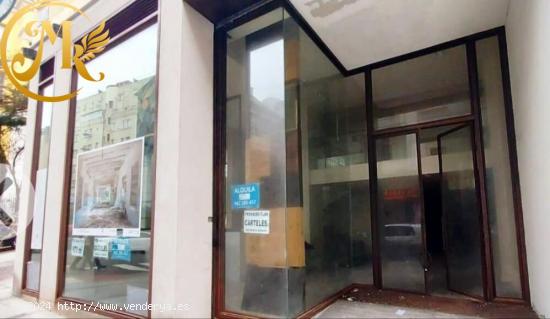 GRAN LOCAL COMERCIAL EN ESQUINA JUNTO A RUALASAL. - CANTABRIA