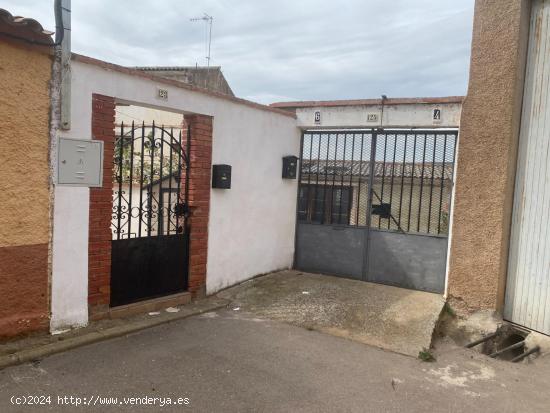  EN VENTA CASA CON JARDÍN EN BÁGUENA - TERUEL 