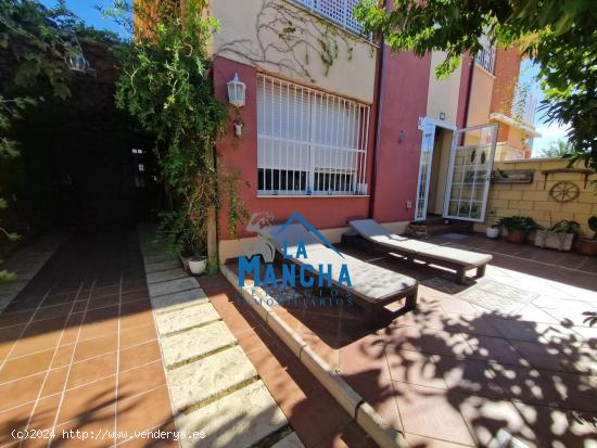 REF: X375 INMOBILIARIA LA MANCHA ALQUILA CON OPCION A COMPRA CHALET ADOSADO EN LA FELIPA - ALBACETE