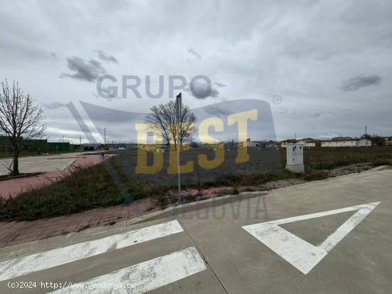  PARCELA DE 220 M², EN NUEVA URBANIZACIÓN, EN BOCEGUILLAS - SEGOVIA 