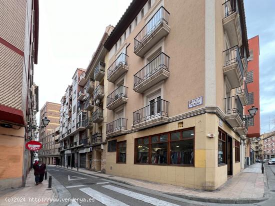 SE VENDE PISO CENTRICO JUNTO A PLAZA SAN MIGUEL Y COSO BAJO - ZARAGOZA