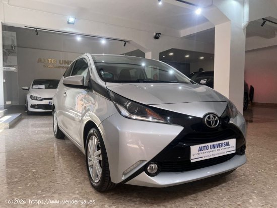 Toyota Aygo 1.0 5 puertas - Barcelona