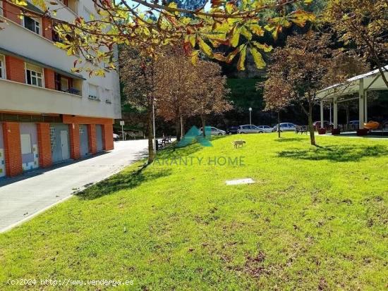  Se vende local comercial en Santutxu - VIZCAYA 