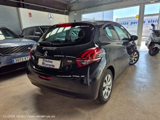 Peugeot 208 1.2I 70 CV - Alfafar