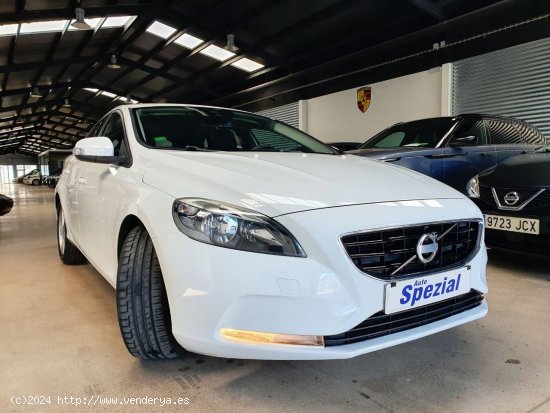 Volvo V40 1.6 D2 115 CV - Alfafar