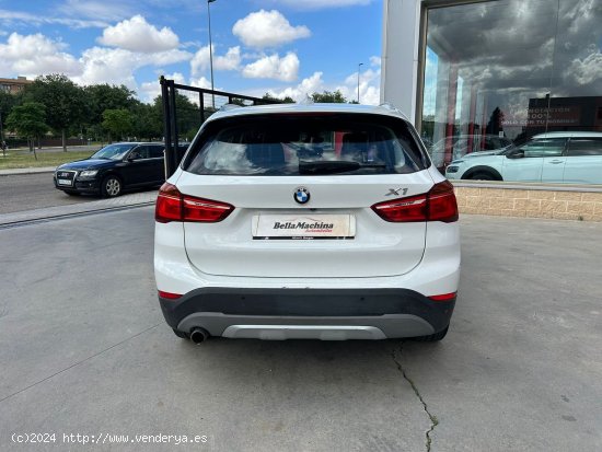 BMW X1 sDrive18dA - Parla