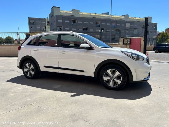 Kia Niro 1.6 GDi Híbrido 104kW (141CV) Drive - Parla