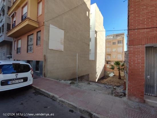 Solar edificable en el centro de Guardamar del Segura, Alicante, Costa Blanca - ALICANTE