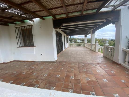 Casa con Terreno |  CABANILLAS REAL ESTATE - MALAGA