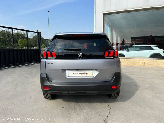 Peugeot 5008 Active BlueHDi 96kW (130CV) S&S EAT8 - Parla