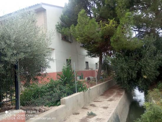 Casa con terreno en la huerta de Alquerías - MURCIA