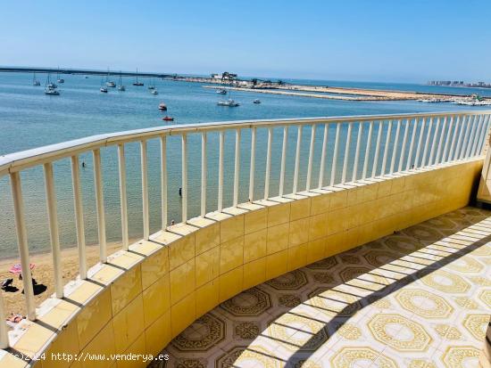 Tu apartamento en primera línea: vive con vistas directas al mar - ALICANTE