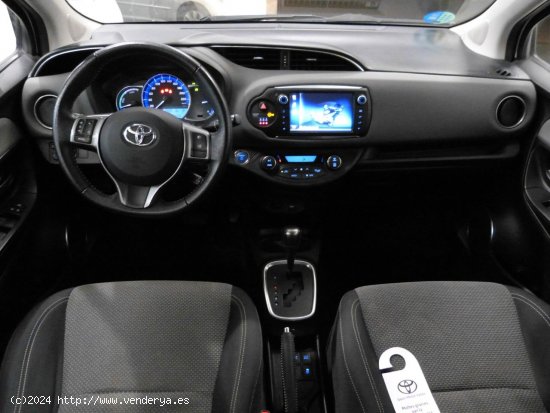 Toyota Yaris 1.5 HYBRID ACTIVE - Montcada i Reixach