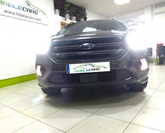 Ford Kuga ST LINE EDITION LIMITED - Montcada i Reixach