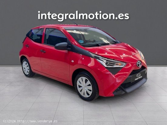 Toyota Aygo 1.0 70 x-play - Vigo