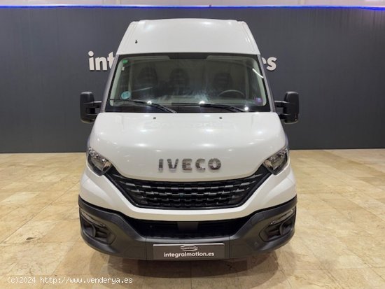 Iveco Daily 2.3 TD 35S 16V 3520L/H2 12 M3 - Sada