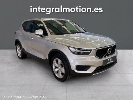 Volvo XC40 2.0 D3 Momentum Auto - Sada