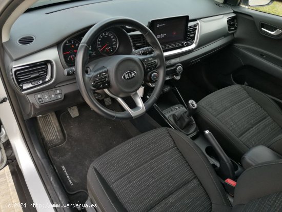 Kia Stonic 1.0 T-GDi 74kW (100CV) MHEV iMT Drive - Carcaixent