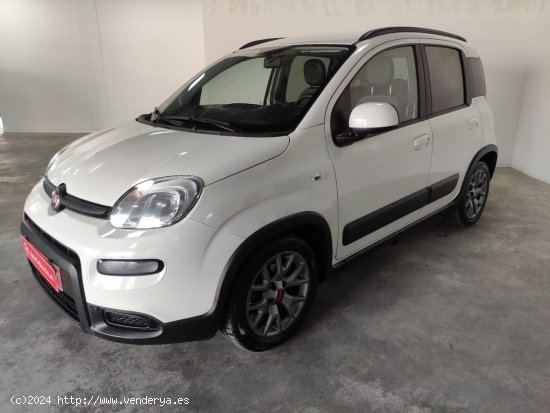 Fiat Panda City Life Hybrid 1.0 Gse 51kw (70CV) BLANCO diciembre 2022 - Carcaixent