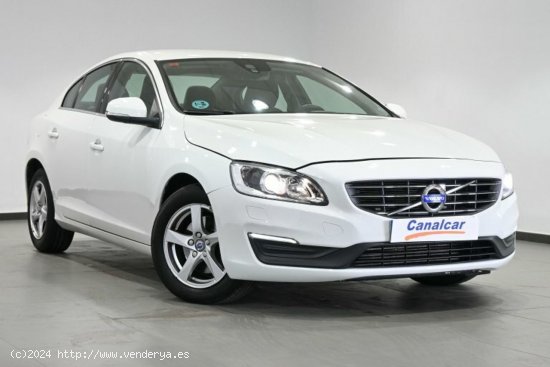 Volvo S60 2.0 D2 Momentum Auto - Las Rozas de Madrid