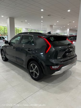 Kia Niro 1.6 GDi HEV 95kW (129CV) Drive - Madrid