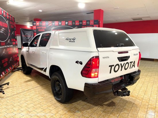 Toyota Hilux 2.4 D4D Cabina Doble GX 4x4 - Alcalá de Henares