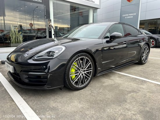 Porsche Panamera 4S E - HYB - Perillo