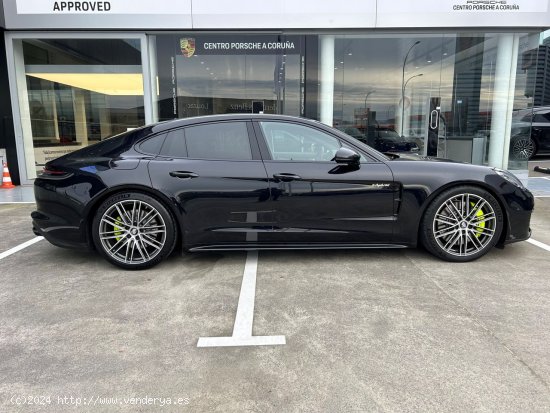 Porsche Panamera 4S E - HYB - Perillo