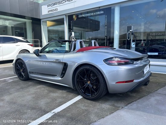 Porsche 718 BOXSTER T - Perillo